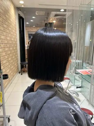 ショート カラー 髪質改善美容師 鈴木のヘアスタイル