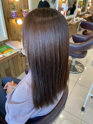 ミディアム 透明感color吉田 沙羅のヘアスタイル