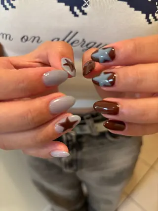 ネイル moi nail ˙⋆.˚のネイルデザイン
