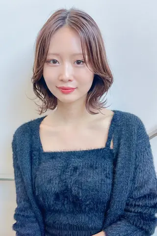 ミディアム 川瀬 由詩のヘアスタイル