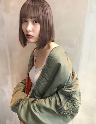 ミディアム PINQ ピンクのヘアスタイル