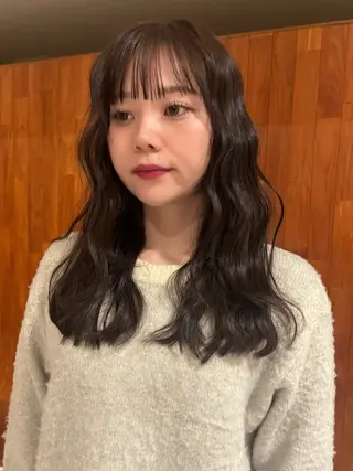 セミロング カラー Fleur 西 優希のヘアスタイル