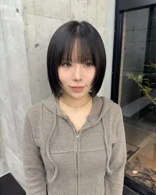 ショート カラー MIES amane(アマネ)のヘアスタイル