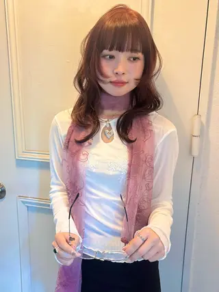 ミディアム rinka/レイヤー ボブ ベージュのヘアスタイル