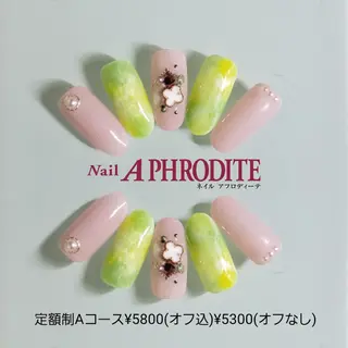 ネイル Nail  Aphroditeのネイルデザイン