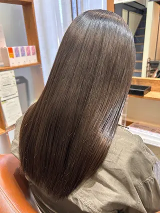 セミロング 井上 萌のヘアスタイル