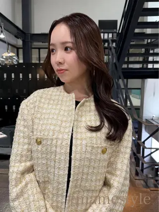 ロング ヨシオカ マオのヘアスタイル