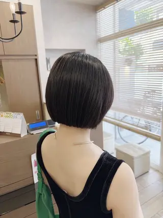 ショート 🍒レイヤー/ブリー チ艶カラー🌺NOAのヘアスタイル