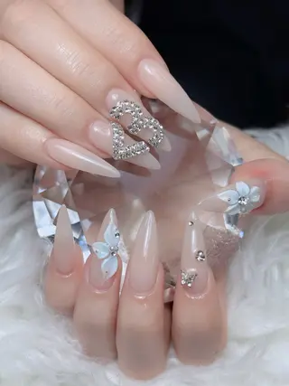 ネイル Lumi Shinokuboのネイルデザイン