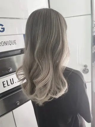 セミロング カラー 山本 雅由のヘアスタイル