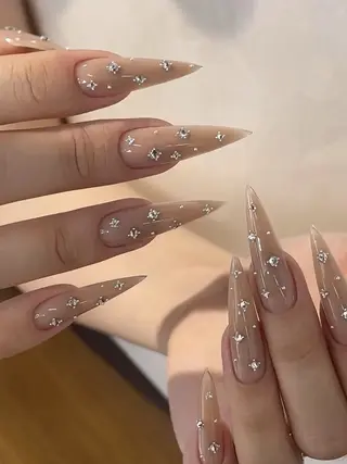 ネイル Rina Nail.Novaのネイルデザイン