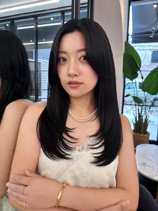 ロング すが みさとのヘアスタイル