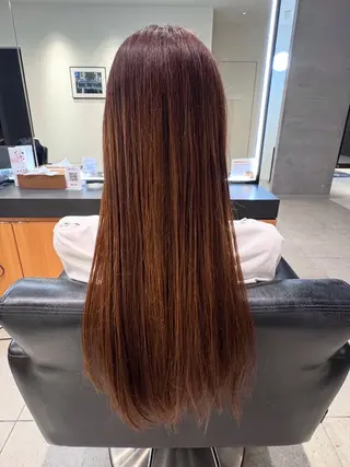 ロング KOUYU（ému） 伏見/カラーモデルのヘアスタイル