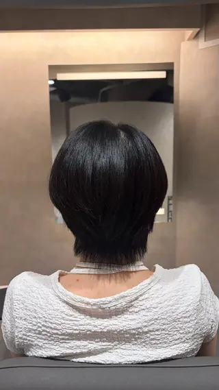 ショート 渋谷🦝レイヤー/ 艶髪カラー/夏鈴🦝のヘアスタイル