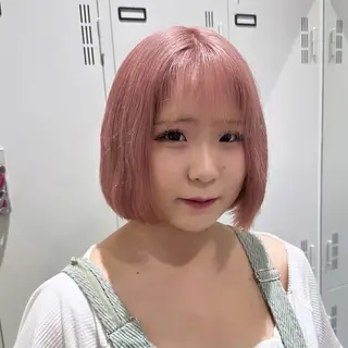 セミロング シールエクステ/ ブリーチカラーのヘアスタイル