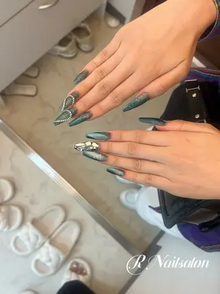 ネイル RNailsalon メイのネイルデザイン