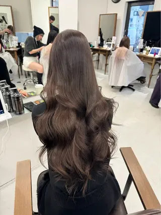 ロング 坂本 小春のヘアスタイル