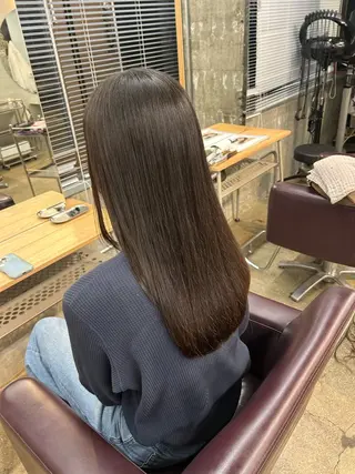 ロング サワムラ ソナタのヘアスタイル