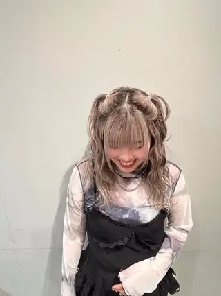 セミロング Karin／ レイヤーブリーチ🥀のヘアスタイル