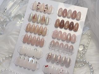 ネイル Re;lio AKIのネイルデザイン