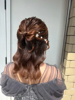 セミロング ヘアアレンジ 美髪× ヘアセット✨Araiのヘアスタイル