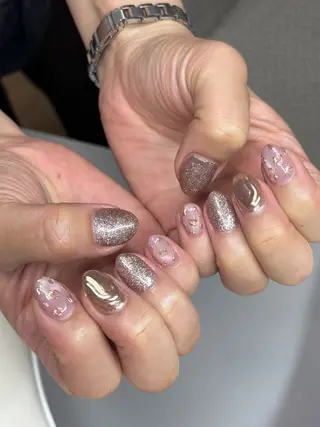 ミディアム aoz asukaのネイルデザイン