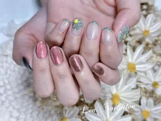 ショート カラー ネイル Le’a NailSalonのネイルデザイン