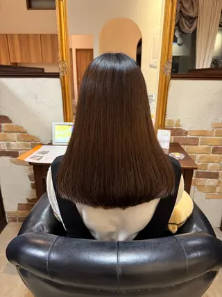 ロング 安中 莉椰のヘアスタイル