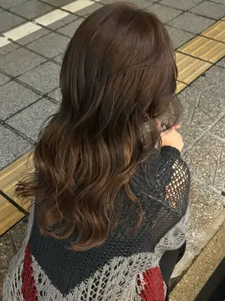 ロング カラー 🍓ブリーチカラー 🎀nene🍓のヘアスタイル