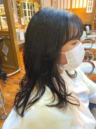 ロング 氷見 早祐香のヘアスタイル