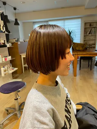 ショート カラー ブリーチ無し透明感 ケアカラー🌿かなみのヘアスタイル