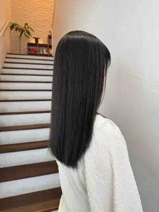 ロング カラー ヘアアレンジ ミドウチ アヤカのヘアスタイル