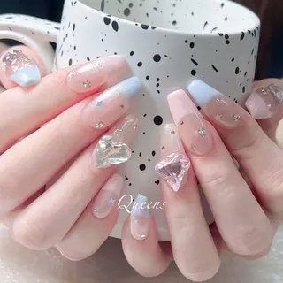 ネイル Queens 榊 まおのネイルデザイン