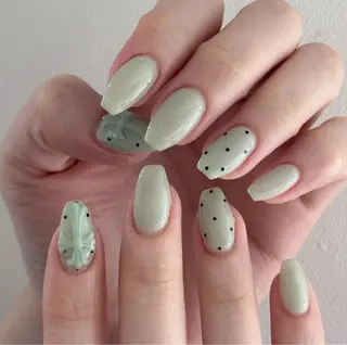 ネイル Lenie Nail Salonのネイルデザイン