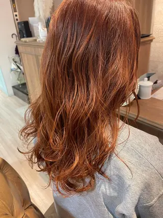 セミロング 久保 明日香のヘアスタイル