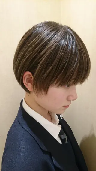 ショート 社内カット講師・店長 菅原賢一のヘアスタイル