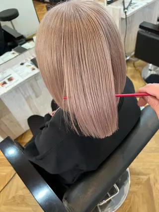 ショート カラー ブリーチ特化 梅田本多翔のヘアスタイル