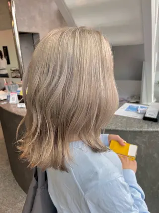 ミディアム カラー Oops旧TABOO 早野太郎のヘアスタイル