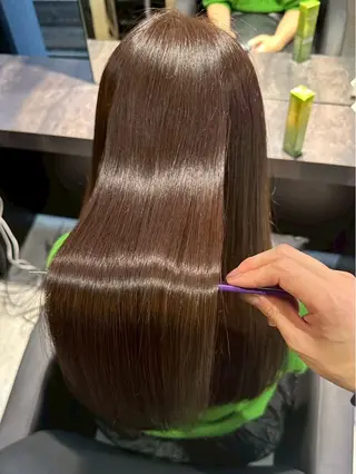 ロング 藤原 さくらのヘアスタイル