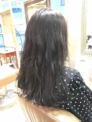 セミロング カラー パーマ ヘアアレンジ メンズ キッズ ネイル マツエク・マツパ サロンドミルク 渋谷高比良のヘアスタイル