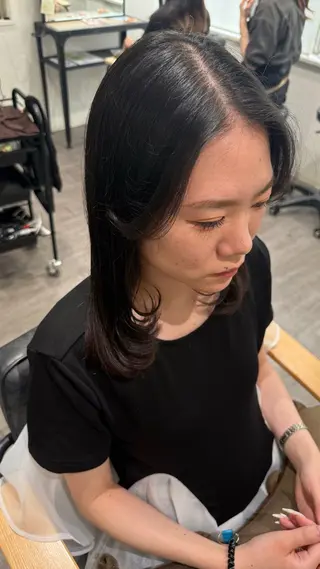 ミディアム 艶髪レイヤー上田 紗也🇰🇷💗のヘアスタイル