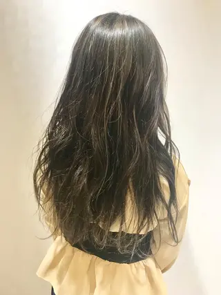 ロング カラー 🐺ウルフ/レイヤー 似合わせ‎🤍沙羅のヘアスタイル