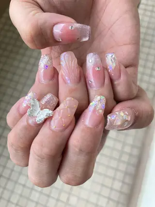 セミロング ネイル ✴︎ Delightのネイルデザイン