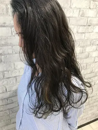 ロング カラー Oopsレイヤー 加藤澄都のヘアスタイル