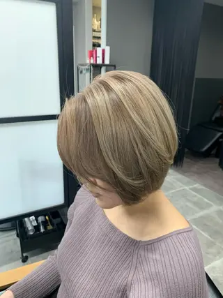 ショート カラー 菊地 旬のヘアスタイル
