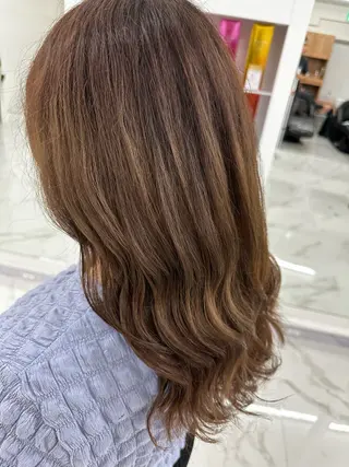 ロング カラー むっちー/超高濃度 水素髪質改善サロンのヘアスタイル