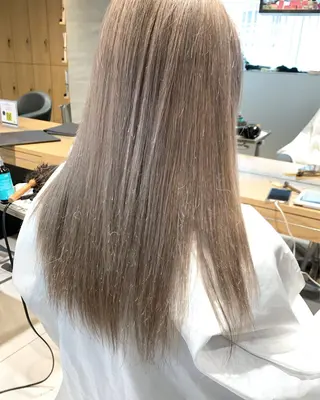セミロング カラー パーマ ヘアアレンジ メンズ キッズ ネイル マツエク・マツパ 酸性ストレート 髪質改善大槻勇樹のヘアスタイル