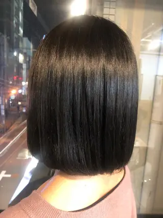 ショート カラー 髪質改善&ブリーチ 伊勢 祐一郎のヘアスタイル