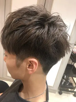 カラー メンズ 似合う髪型見つけます AYAKAのヘアスタイル