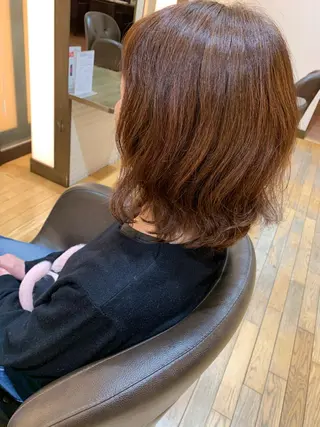 ミディアム パーマ 齊藤 衣梨佳のヘアスタイル